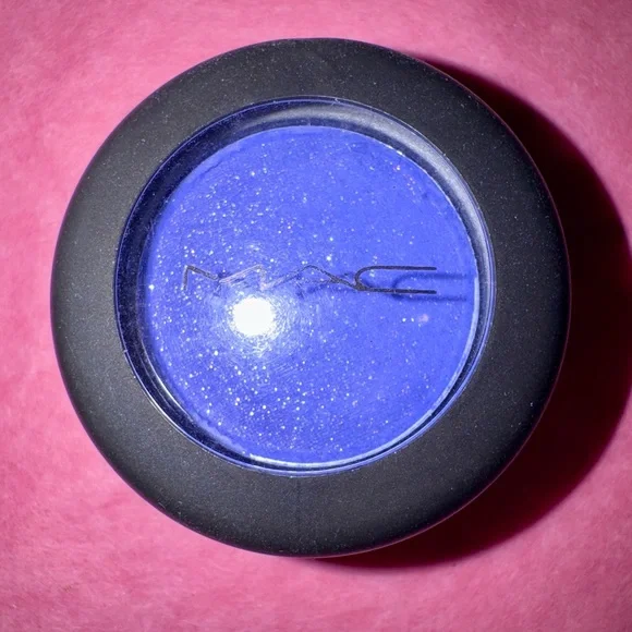 NEW MAC M.A.C. Cosmetics Makeup Eyeshadow - Mystery Color ?? - Pls. Read - Picture 4 of 6